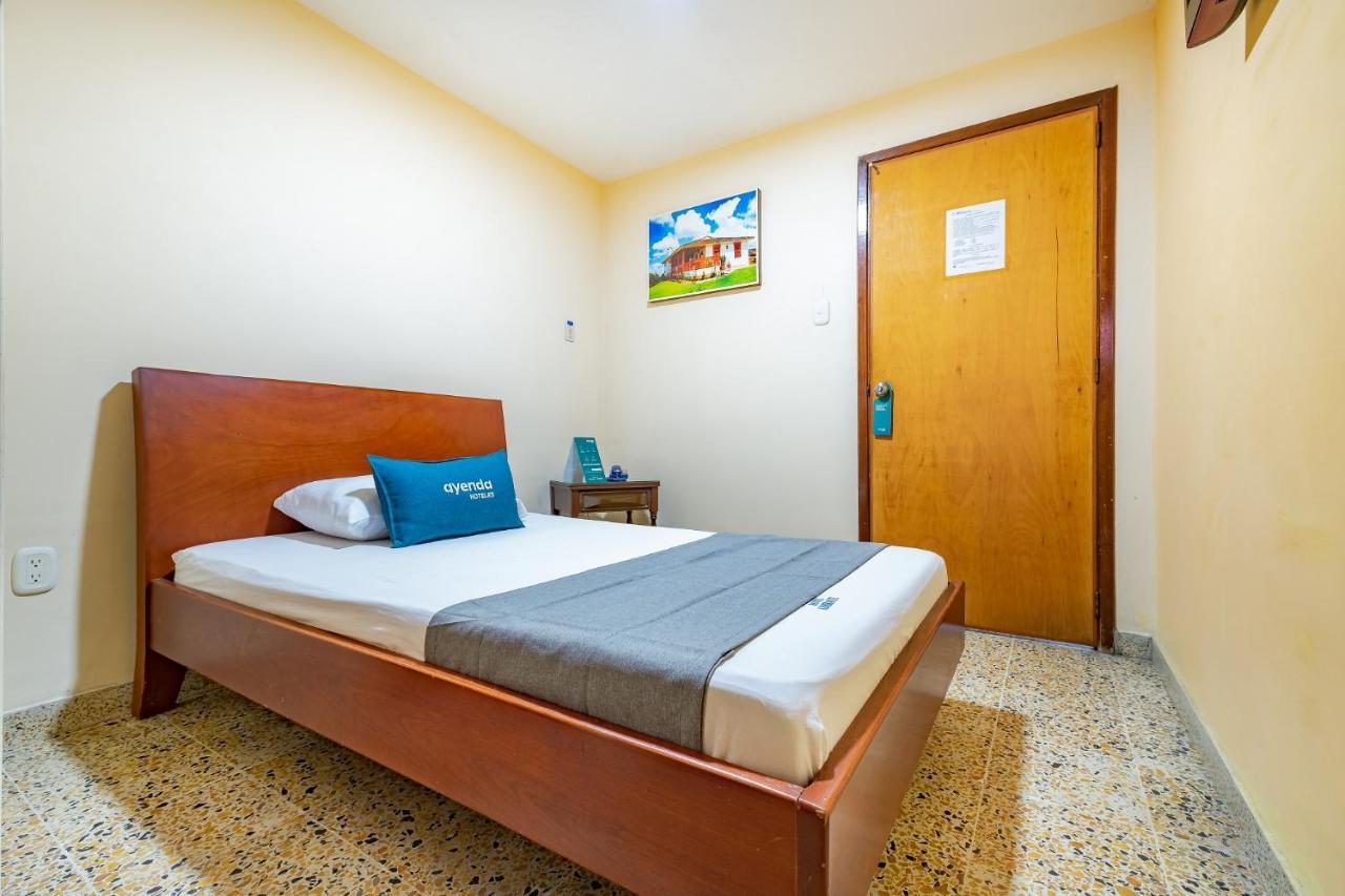 Hotel Almirante Букараманга Екстериор снимка